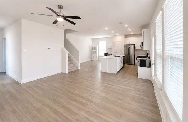 1328 Middlebrooks Drive Gallery 4