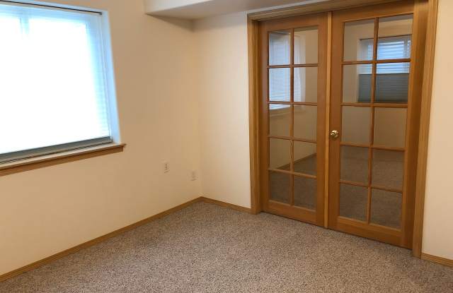 1503 Woodrose Court Gallery 3