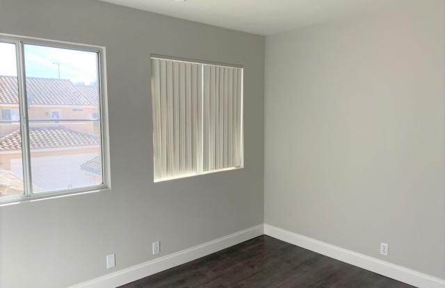 Islay Hills Condo! Upgraded, Nice Neighborhood -No Co-signers Gallery 4