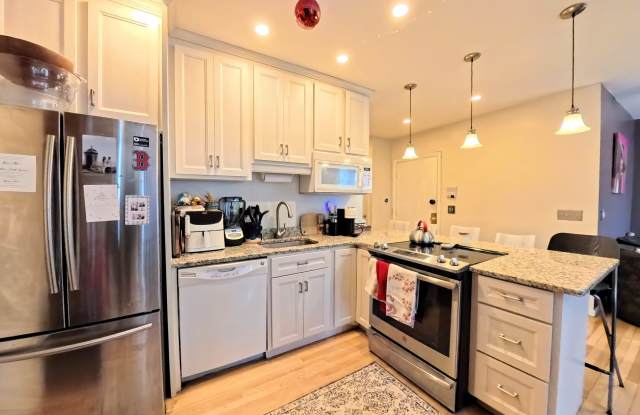 285 Dorchester StreetUnit 2 photos photos