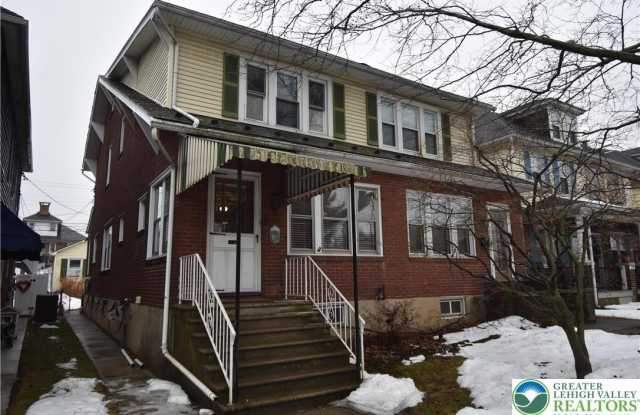 2226 Ferry Street photos photos