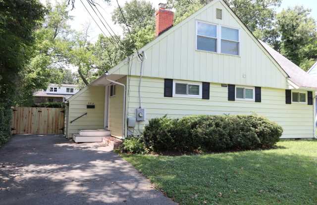 Lovely Single Family Home in Rockville - 302 Broadwood Drive, Rockville, MD 20851