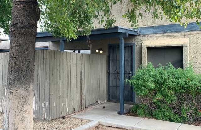 Wonderful 2 bedroom 1.5 bath unit in Chandler -- COMING SOON photos photos