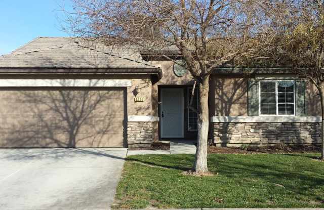 $300.00 off First Month's Rent!!!!!! photos photos