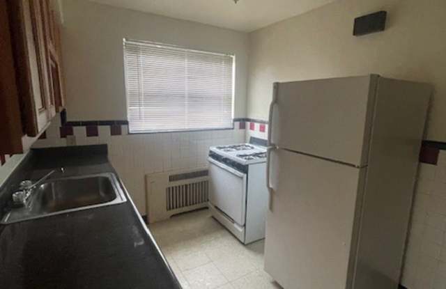 2384 Boudinot Avenue - 4 - 2384 Boudinot Avenue, Cincinnati, OH 45238