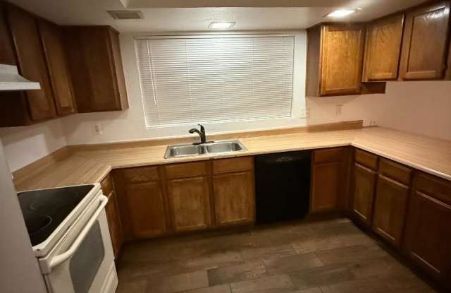 10021 N 65th Ave photos photos 10021 N 65th Ave photos photos