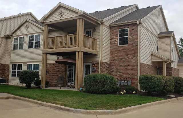 Newly remodeled 2bdrm condo - 3764 Thornhill Drive, Champaign, IL 61822