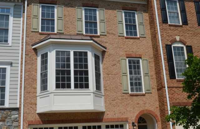 Beautiful Luxury TH with Deck & Patio! photos photos Beautiful Luxury TH with Deck & Patio! photos photos