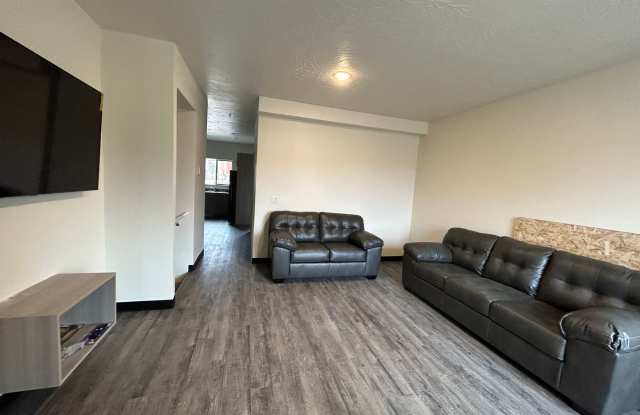 10 Bed room Condo/Townhome Gallery 4