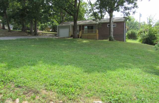 *Maryville 37804 - Charming 2 bedroom, 1 bath Brick Rancher with a 1-car garage - Call Adam Sharp 865-254-0980 photos photos