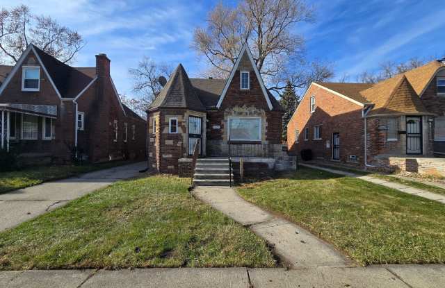 14859 Hubbell 3bed/1bath HARDWOOD FLOORS THROUGHOUT - BRAND NEW KITCHEN - NEW LVP FLOORING - FORMAL DINING ROOM - FRESHLY PAINTED - LARGE UPSTAIRS BEDROOM - 1-CAR GARAGE photos photos