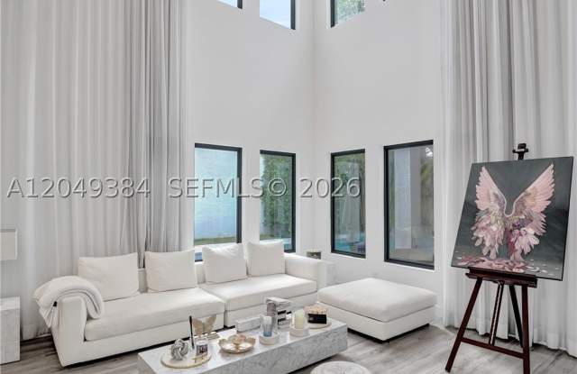 5742 Brookfield Cir E Gallery 4