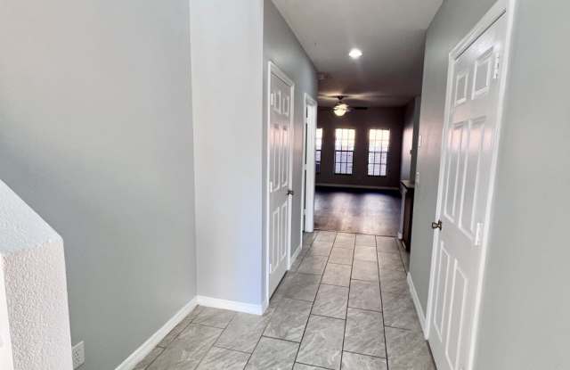 1039 Blackwater Dr Gallery 2