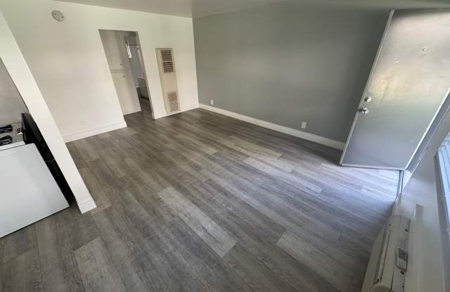 1160 East Alosta Avenue photos photos