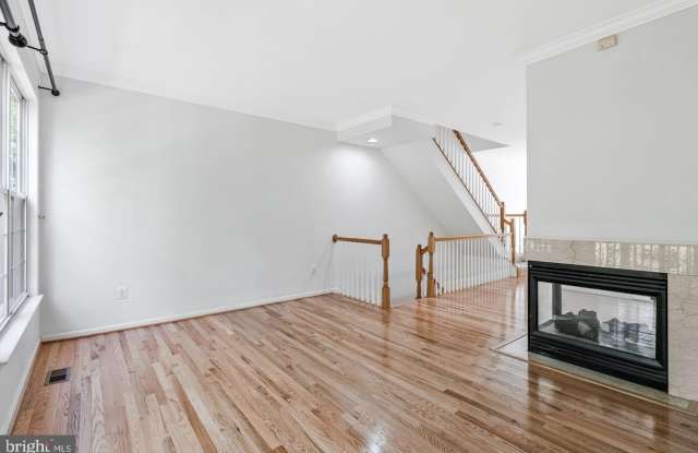 6490 TAYACK Place Gallery 4