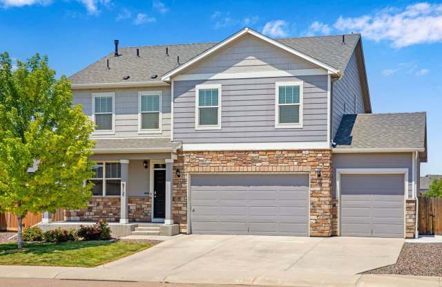Impeccable Home in Windshire Park Gallery 1