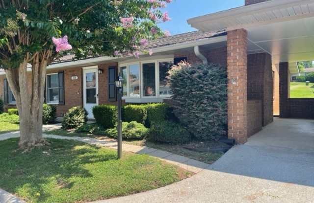 Maryville 37803 - Completely updated, 2 bedroom, 2 bath Condo  - Contact Debra Johnson (865) 591-8281 Gallery 3