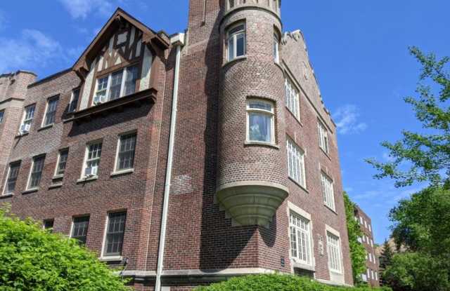 1452 Oak Avenue Gallery 2