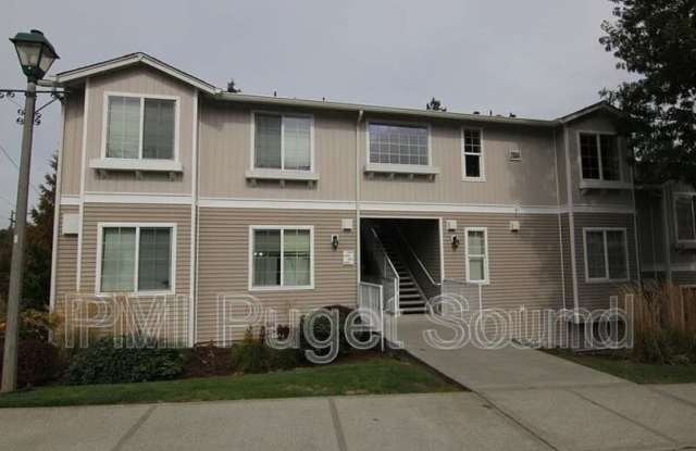 2804 SE 8th Pl - 2804 Southeast 8th Place, Renton, WA 98058