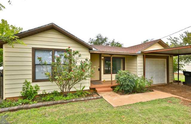 Plenty of Room! Cute yards photos photos