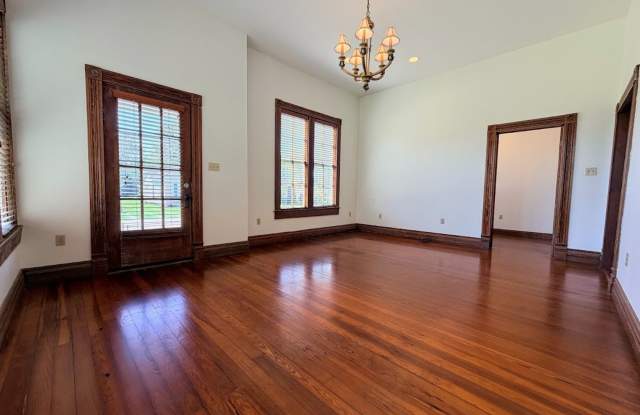 2-Bedroom Home + Bonus Room in Downtown Lake Charles Gallery 4