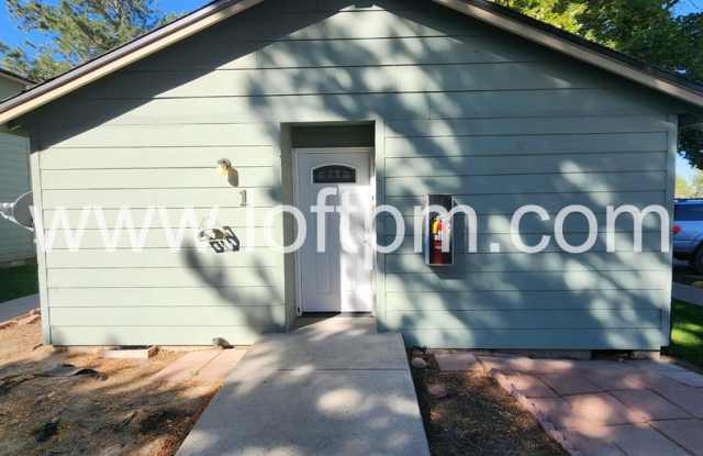 3-Bedroom corner apartment - 630 Southwest 24th Street, Ontario, OR 97914