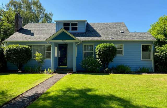 Three Bedroom Bungalow in Desirable Neighborhood! photos photos