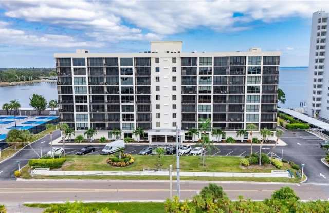 7100 SUNSHINE SKYWAY LANE S photos photos