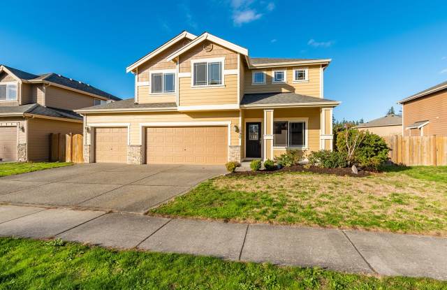 Beauitful Two Story Four Bedroom Home - 1090 Northwest Longview Drive, Oak Harbor, WA 98277