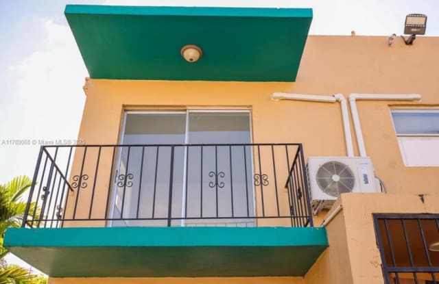 3050 NW 21st Ave # 9 photos photos