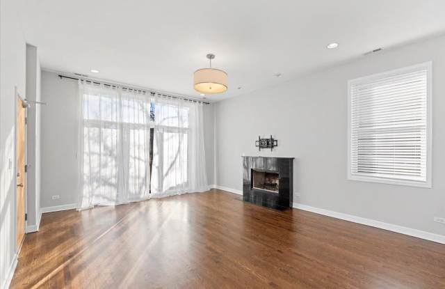 2020 W Pierce Ave photos photos