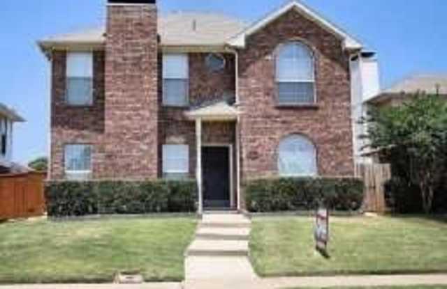 807 Burr Oak Drive - 807 Burr Oak Drive, Lewisville, TX 75067