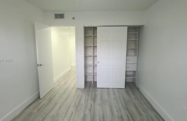 17890 W Dixie Hwy 103 Hwy - 17890 West Dixie Highway, Ojus, FL 33160