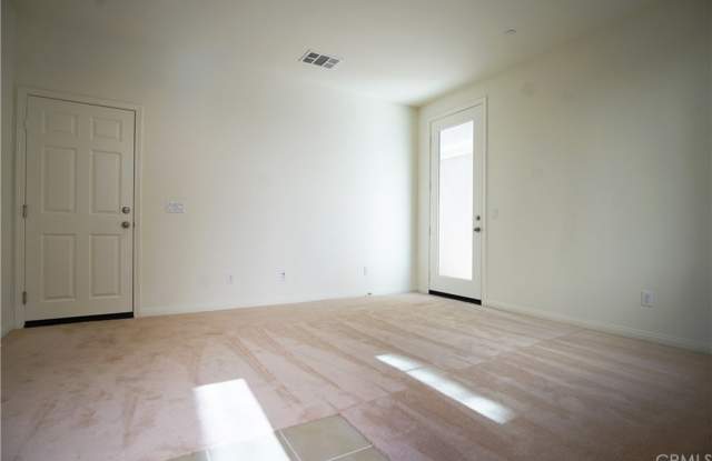 2863 Cedar Lane Gallery 3
