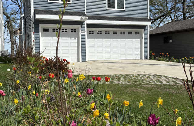 2225 Middleton Beach Road Gallery 4