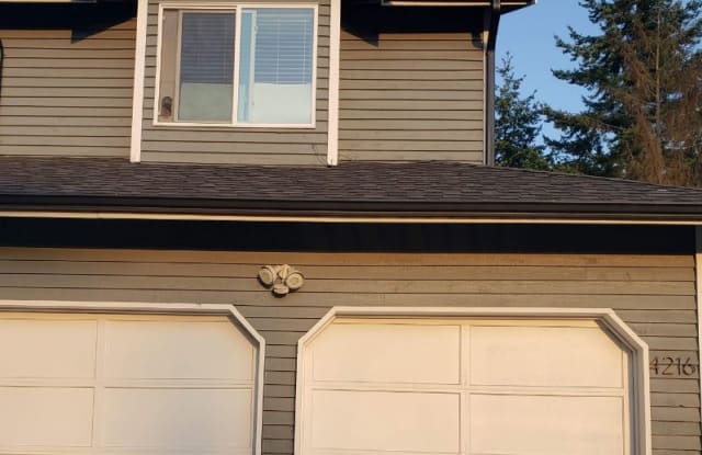 4216 155th St SW - 4216 155th St SW, North Lynnwood, WA 98087