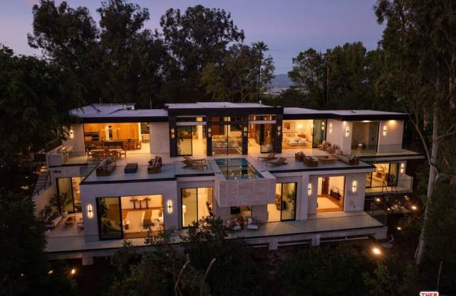 12752 Mulholland Dr photos photos