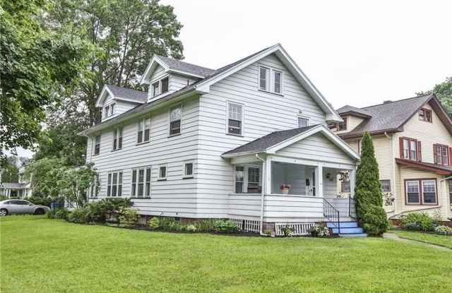229 Inglewood Drive photos photos