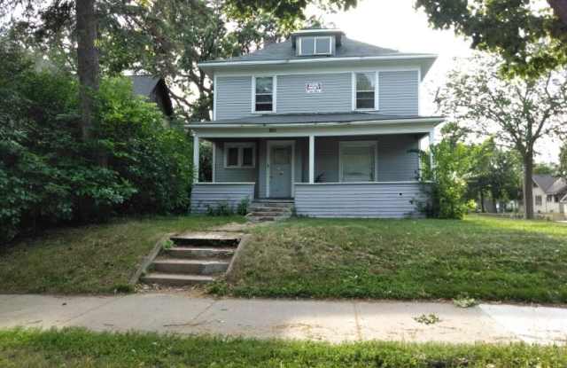 801 5th Ave S - 801 5th Avenue South, St. Cloud, MN 56301