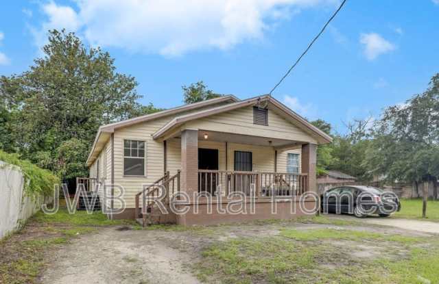 330 26th St W photos photos