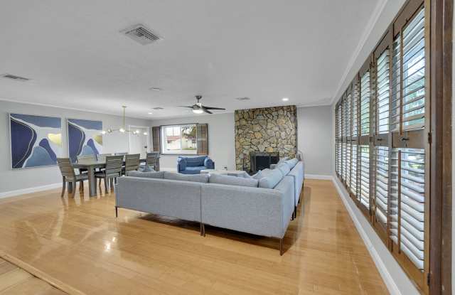 1518 N Yale Dr photos photos