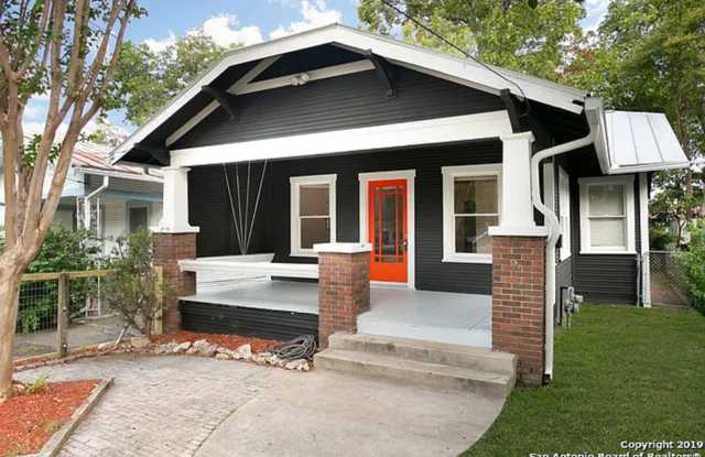 Charming 2BR House in San Antonio - 329 Mason Street, San Antonio, TX 78208