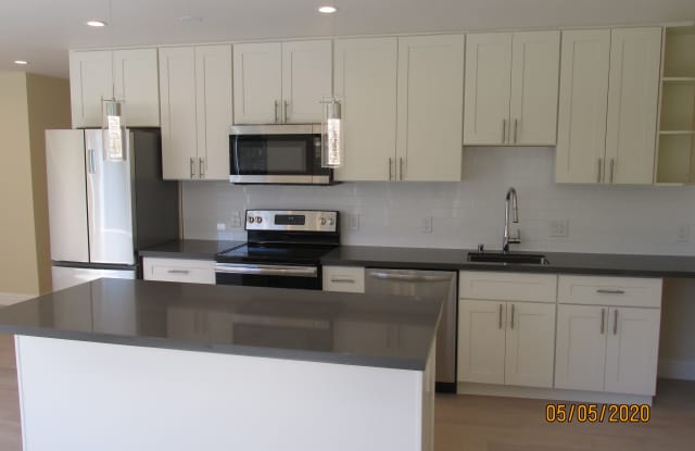 365 Warwick Avenue photos photos