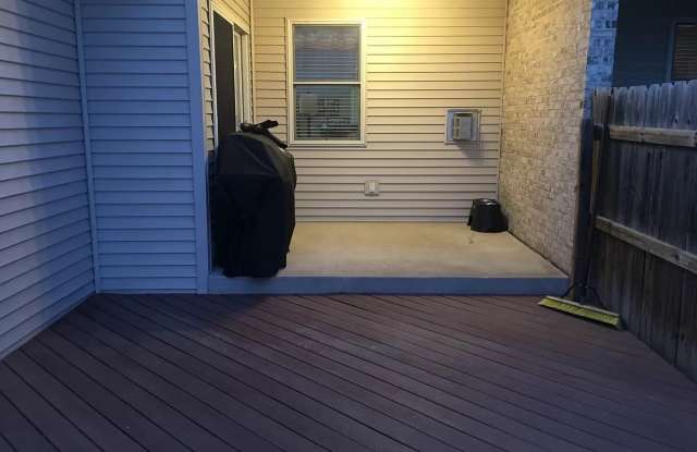 Beautiful 5 Bedroom 3 Bath home Sherman Illinois $2300 photos photos