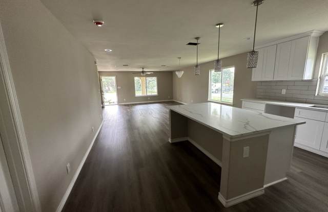 455 DEMYA DR Gallery 4