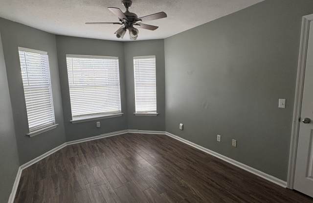 112 Boxwood Court Gallery 4