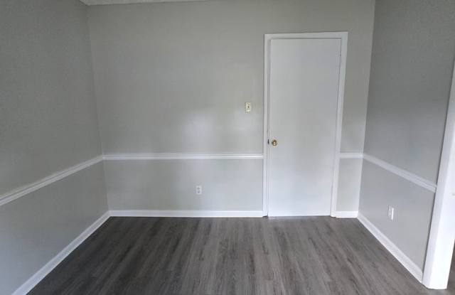 6824 Mahogany ~ Cliffdale West Gallery 3