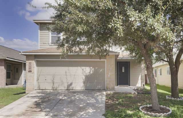 9819 Woodland Pines Gallery 2