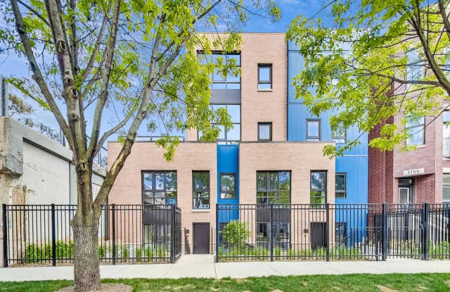 1744 N Western Avenue photos photos