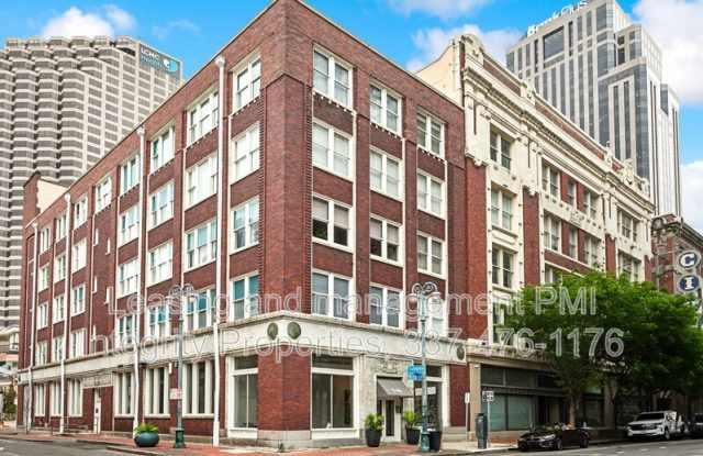 909 Lafayette Street Gallery 1
